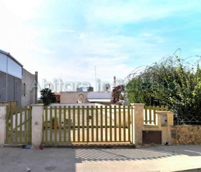 Detached House Close to the Sea