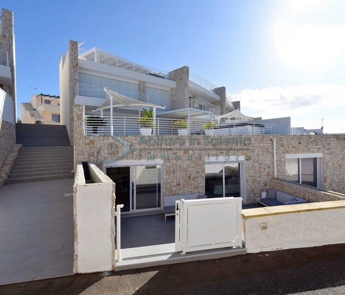 Two-room apartment with terrace and parking 