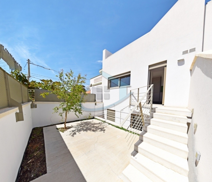 Seaside Design Terraced Villas with Sea View
