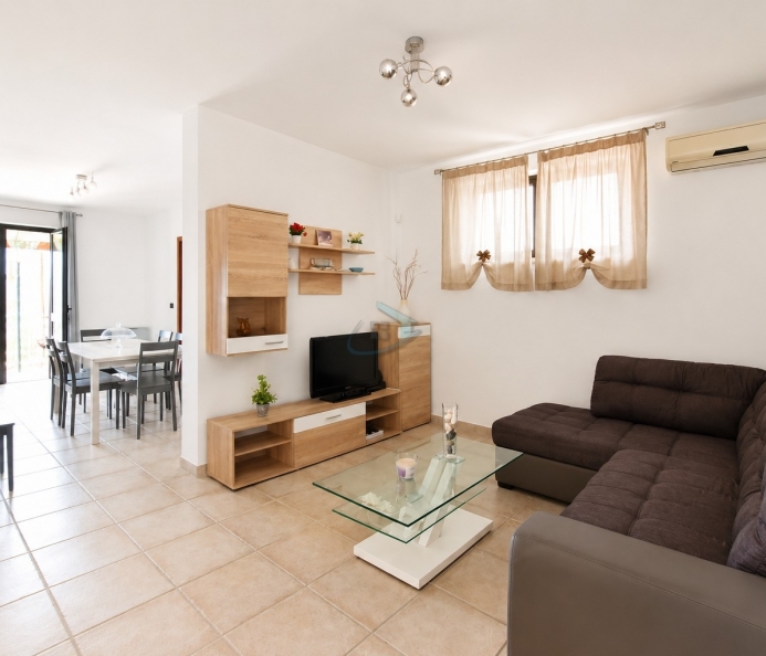 Apart. with veranda, lift and parking space