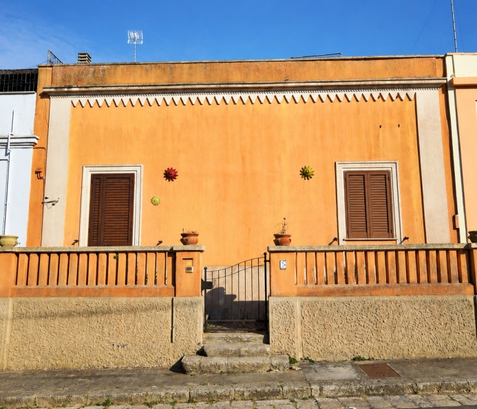 Detached House with Star Vaults & Garden