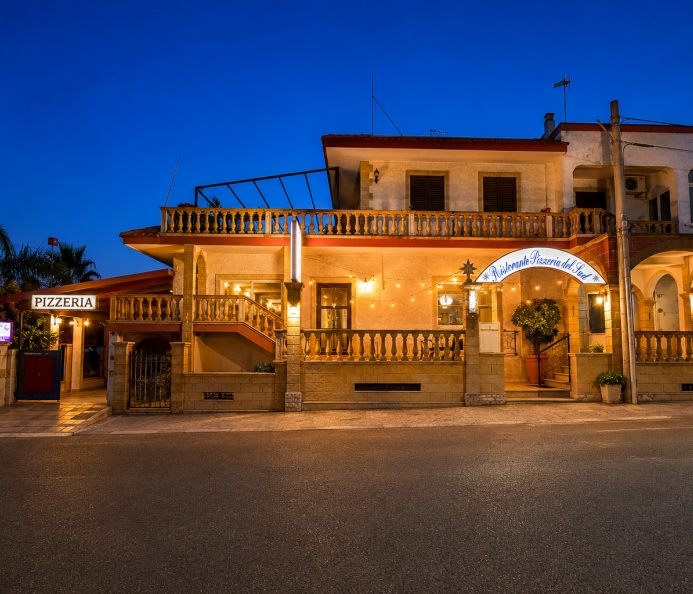 Historic Restaurant & Pizzeria with Garden