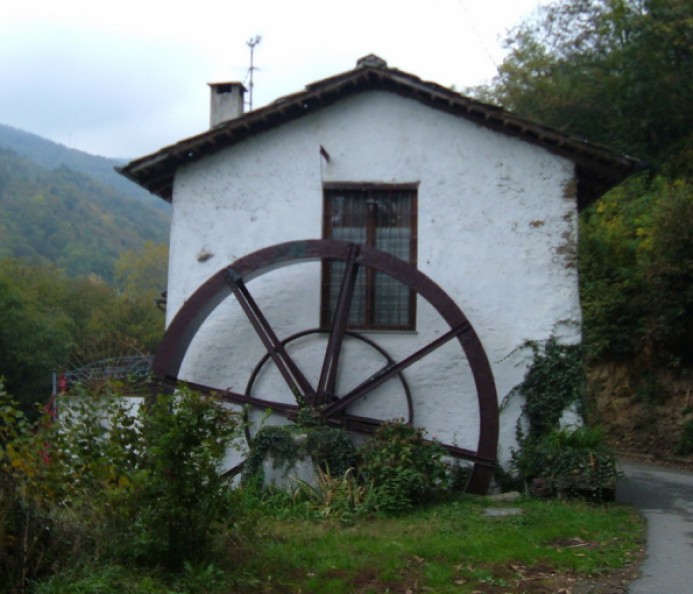 Ancient mill dating from 1600