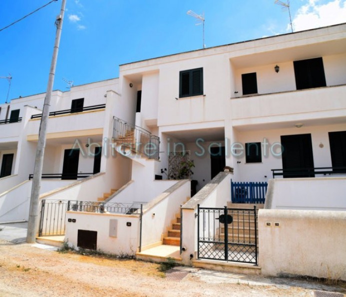 Detached House with Sea View