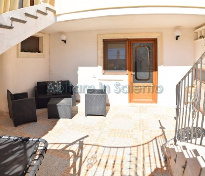 Semi-Detached with garden and parking space